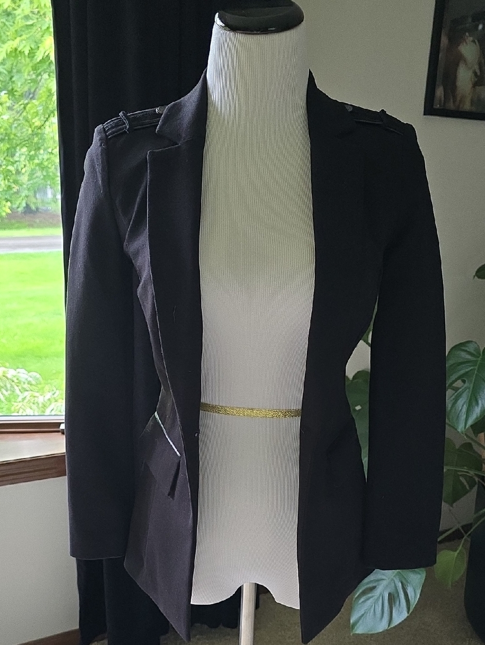 WHBM Black Tailored Military Stlye Blazer Sz 00